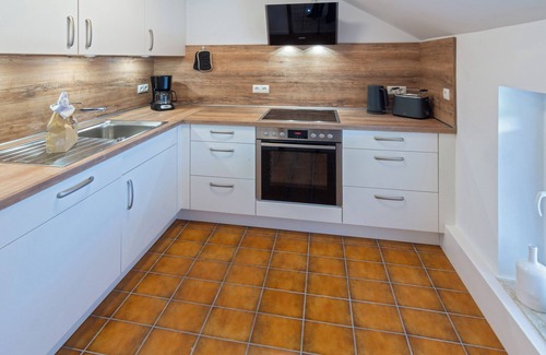 Neßmeraltendeich Apartment | Cozy upper apartment Schlafdeich with sitting area in the open air