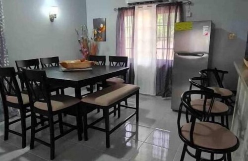 Eastwood Park Villa | Cozy Villa with Private Pool and Private Beach access included