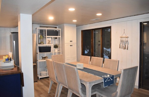 Nottingham Cottage | Cozy Waterfront Cottage!