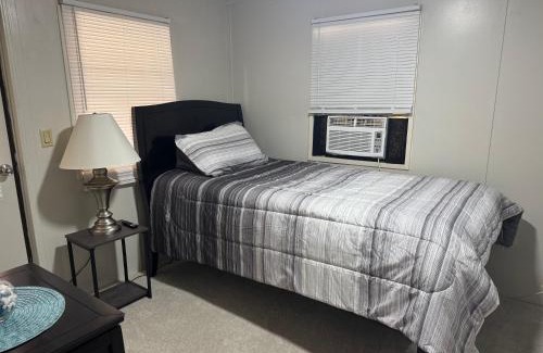 Bayshore Gardens House | Cozy well loved and lived in vacation home