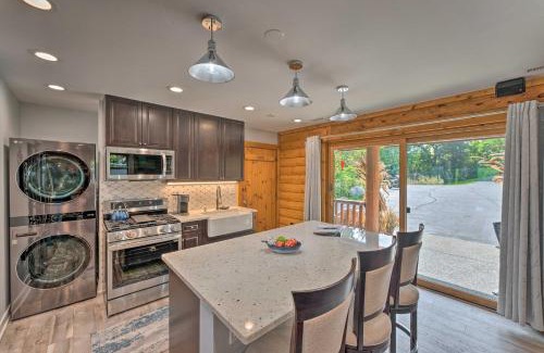 Bassett Apartment | Cozy Wisconsin Studio, 11 Mi to Lake Geneva!