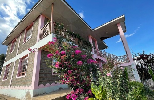 Machakos Apartment | Cozy1-bedroom with WIFI, Pool in enchanting Machakos 2