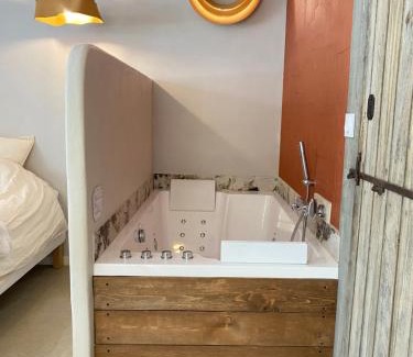 Saint-Etienne Apartment | CRAFT HOME - Studio - BALNEO - PARKING privé