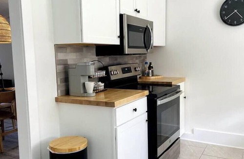 Paw Creek House | Cramerton Home: Riverside getaway near Charlotte-Douglass