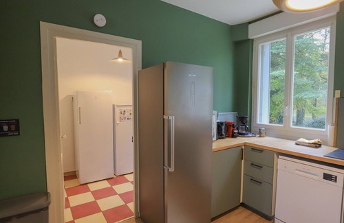 Saint-Cyr-les-Colons Villa | Crazy Villa Radar (89) - Heated pool - Multisports field - 2h Paris - 30p.