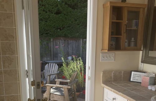 Point Reyes Station Cottage | Creamery Cottage - Walk to Downtown Point Reyes