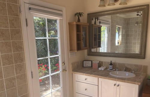 Point Reyes Station Cottage | Creamery Cottage - Walk to Downtown Point Reyes