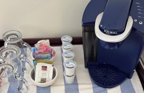 Catawissa Ski Chalet | Creekside Chalet @ Knoebels! Deck, Yard & FirePit