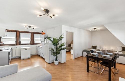 Gifhorn Apartment | CREW BEDS - APARTMENT in Gifhorn - For 4 People - 50m2, 1x Bedroom, 4x Single Bed, Free Kaffee, WiFi & Parking - 24h CHECK IN #GF01