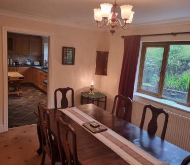 Pentrefelin House | Criccieth Family holiday house