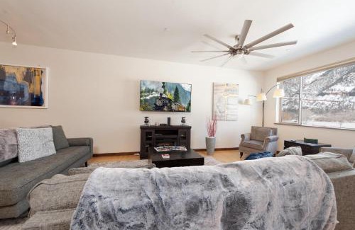 Durango House | Crimson Cliffs - Unit 8