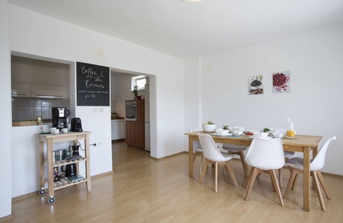 Samobor House | Croatian Castle View House