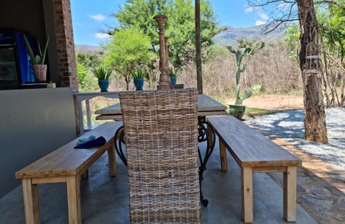 Schoemanskloof Apartment | Crocodile Sands River Cabanas