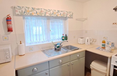 Goonhavern Cottage | Croft Cottage, set in acres of mature gardens