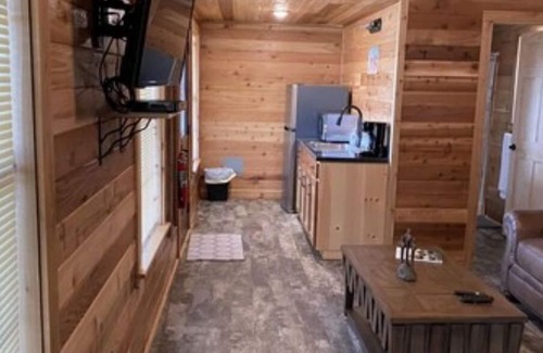 Hamilton Cabin | Crooked Creek Ranch Cabin 11