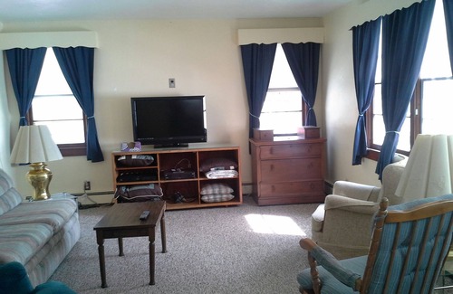 Angola Cottage | Crooked Lake Lakefront Cottage on First Basin