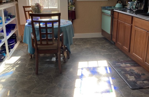 Milwaukie Cottage | Crossroads Country Cottage