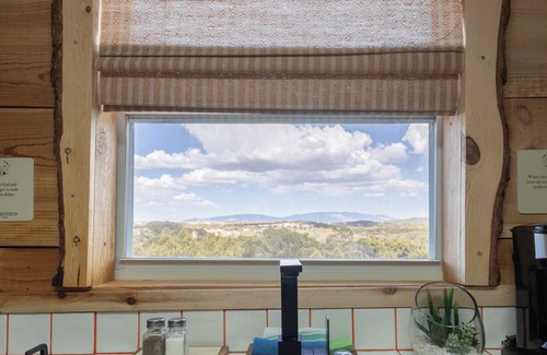 Nogal House | Crow’s Nest Treehouse at El Místico Ranch