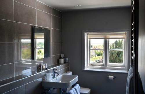 Orford Hotel | Crown and Castle