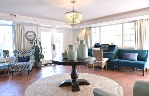 Coronado Hotel | Crown City Inn