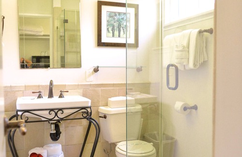 Coronado Hotel | Crown City Inn