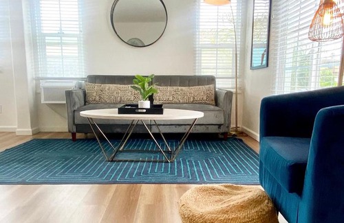 Crown Point House | Crown Point Home w/Cowboy Pool 2 Blocks to Bay