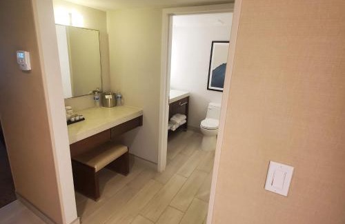 Chandler Resort | Crowne Plaza Phoenix - Chandler Golf Resort by IHG