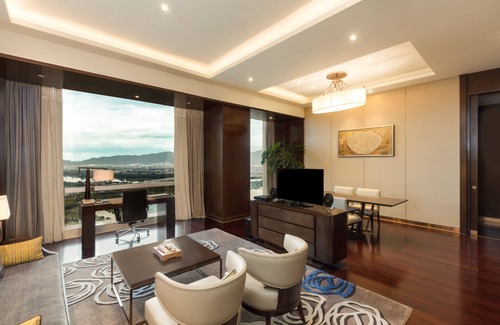 Longwen District Hotel | Crowne Plaza Zhangzhou by IHG