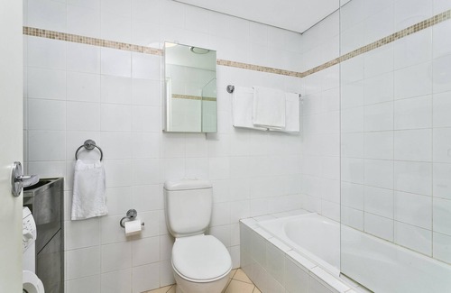 Naremburn Apartment | Crows Nest - WILL1 - Willoughby Road - Sunny 2BR Split-Level with Terrace Parking Near Crows Nest Village