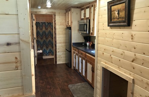 Hamilton Cabin | Cruise Crooked Creek 6