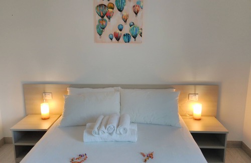 Dormelletto Bed & Breakfast | Crystal bed and breakfast