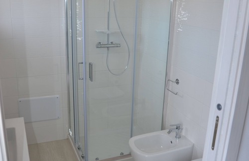 Dormelletto Bed & Breakfast | Crystal bed and breakfast