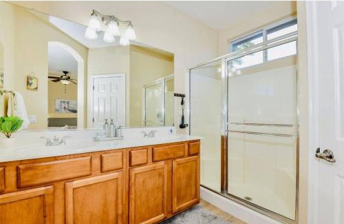 Coldwater Springs House | Crystal Suite