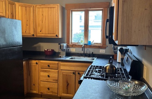 Winooski Apartment | Cute and Cozy 1-bedroom apartment