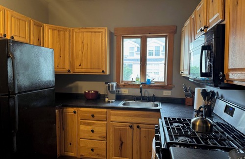 Winooski Apartment | Cute and Cozy 1-bedroom apartment