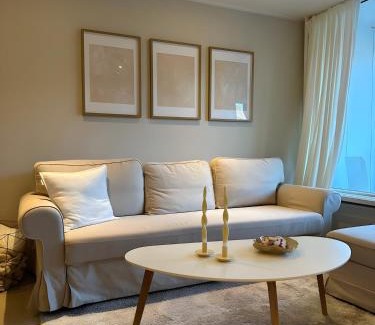 Laksevag Apartment | Cute apartment in high rise
