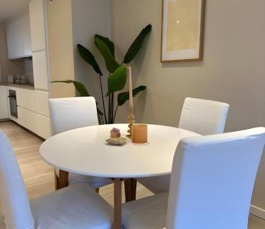 Laksevag Apartment | Cute apartment in high rise