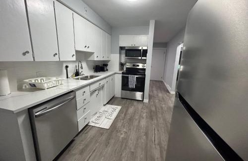 Highland Park Apartment | Cute Highland Park Entire Unit A