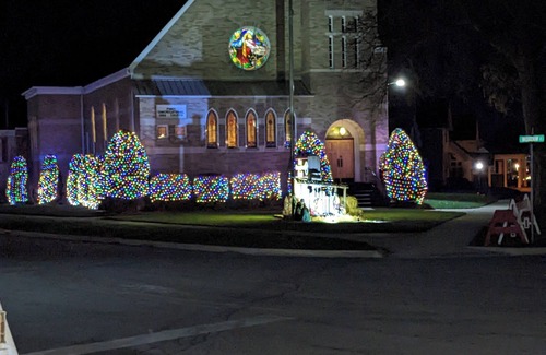 Durand House | Cute home conveniently located in Railroad City USA .4 miles from Union Station!