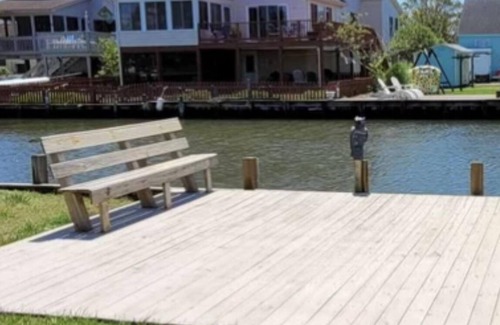 Fenwick Island House | Cute little house on the canal in beautiful Fenwick Island!