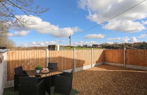 Llangefni Cottage | Cwt Ci