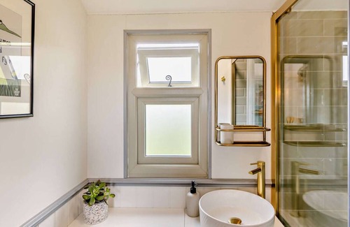 Llanfair Caereinion House | Cwt Eithin in the beautiful Welshpool