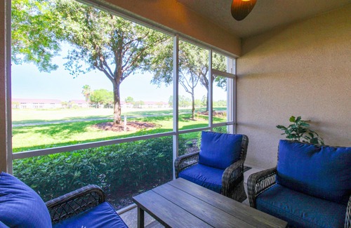 Naples Condo | CYPRESS WOODS COUNTRY CLUB/FULLY-TRANSFERRABLE BUNDLED GOLF UNIT
