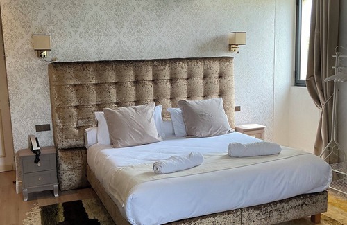 Camiac-et-Saint-Denis Other | Découvrez le Château Camiac : Luxe, Charme et Sérénité Dans L'entre Deux Mers