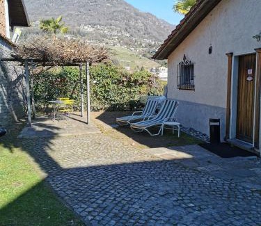 Tenero-Contra House | Dépendance mit pergola