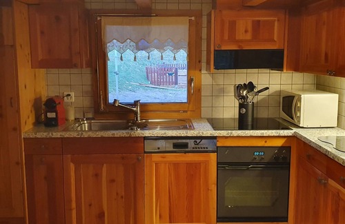 Les Plans-sur-Bex Ski Chalet | Détendez-vous Dans ce Chalet Unique et Tranquille à la Montagne .calme Assuré