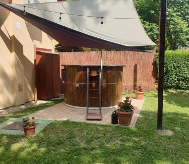 Gyekenyes House | DÉZSAFÜRDŐS TÓPARTI NYARALÓ