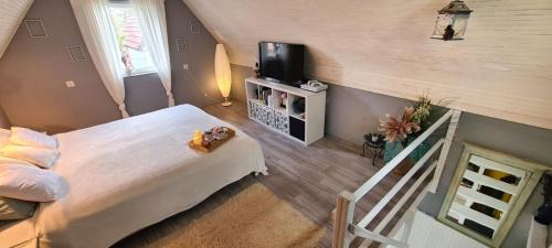 Gyekenyes House | DÉZSAFÜRDŐS TÓPARTI NYARALÓ