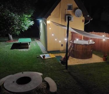 Gyekenyes House | DÉZSAFÜRDŐS TÓPARTI NYARALÓ