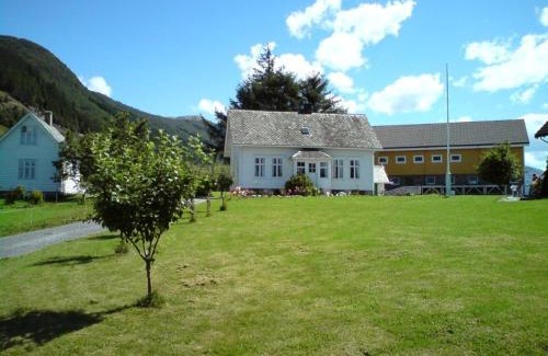 Uskedal Bed & Breakfast | Dønhaug Gjestegard